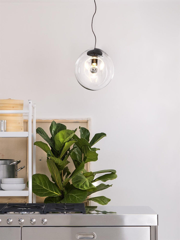 Élégante lampe suspendue en forme de goutte d'eau