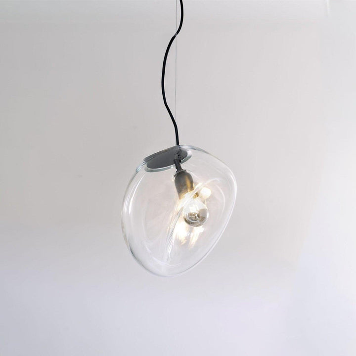 Élégante lampe suspendue en forme de goutte d'eau