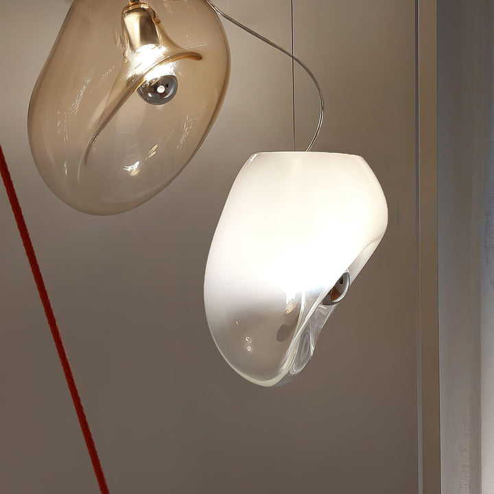 Élégante lampe suspendue en forme de goutte d'eau
