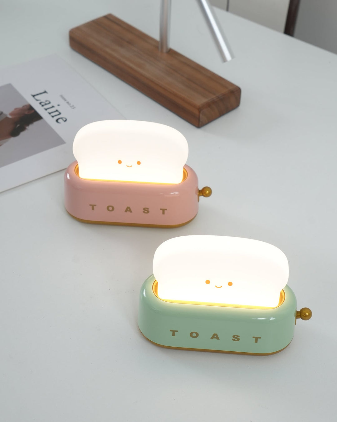 Lampe de table élégante avec design de grille-pain et batterie intégrée