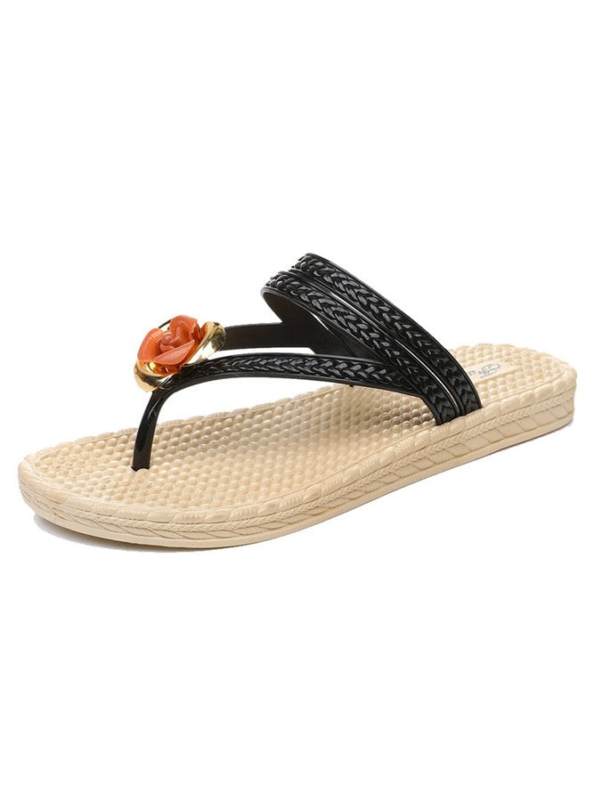 Sandales de plage à fleurs pour un look d'été élégant