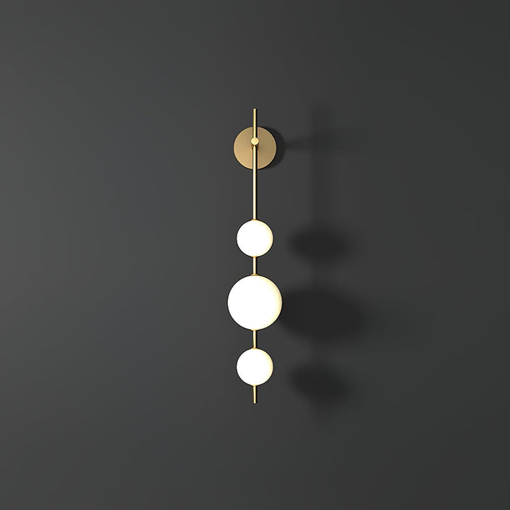 Élégante lampe murale à globe vertical pour une atmosphère enchanteresse