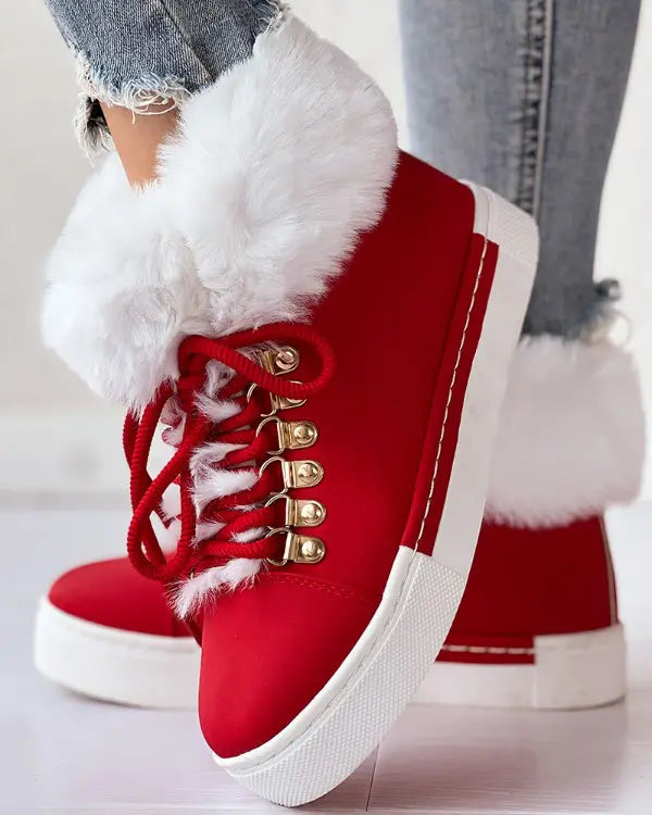 Bottines rembourrées de luxe avec détails en duvet et lacets