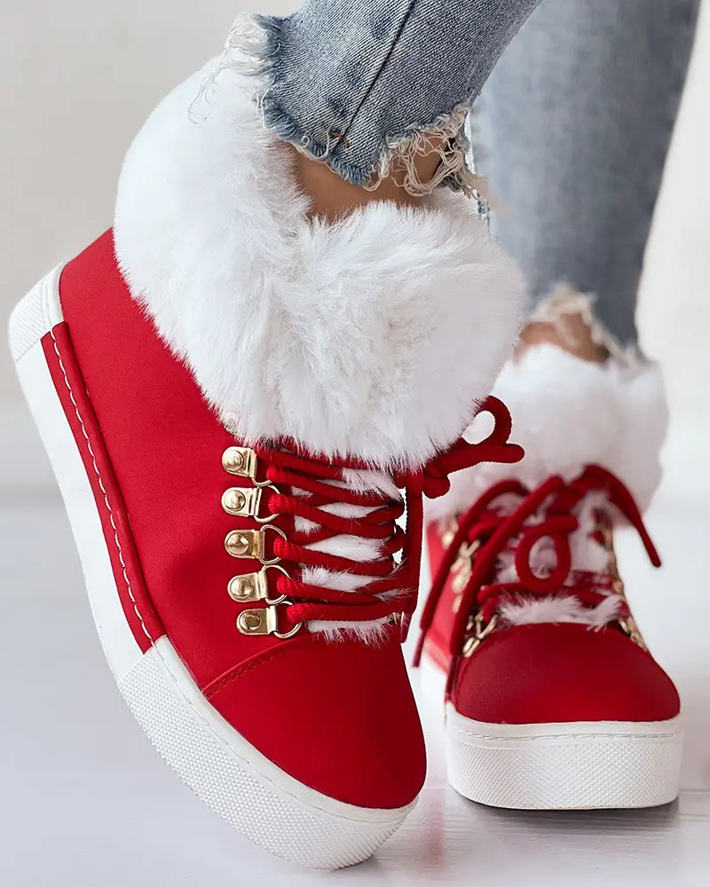 Bottines rembourrées de luxe avec détails en duvet et lacets