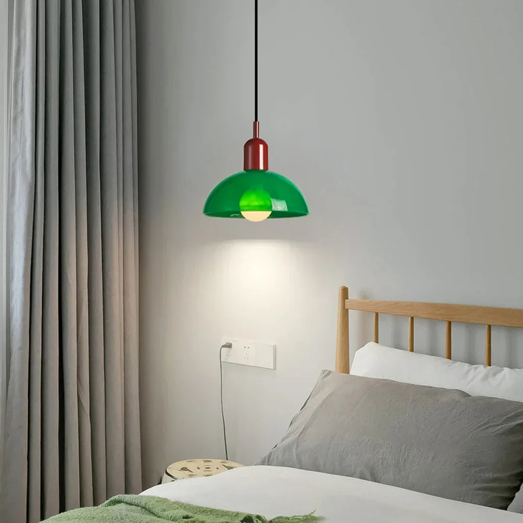 Lampe suspendue colorée Aurora - Une déclaration de mode rayonnante pour votre espace