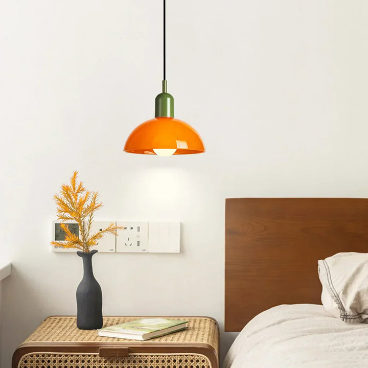 Lampe suspendue colorée Aurora - Une déclaration de mode rayonnante pour votre espace