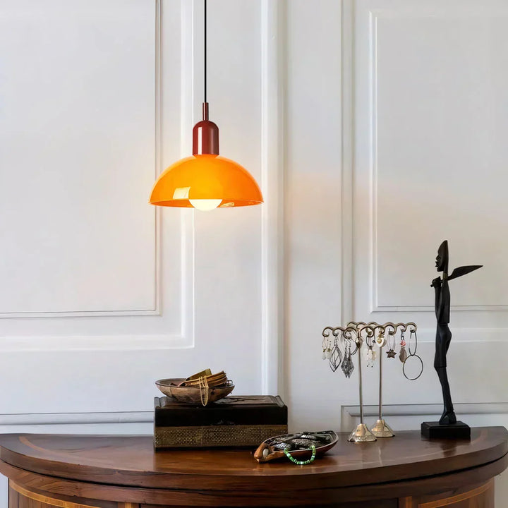 Lampe suspendue colorée Aurora - Une déclaration de mode rayonnante pour votre espace