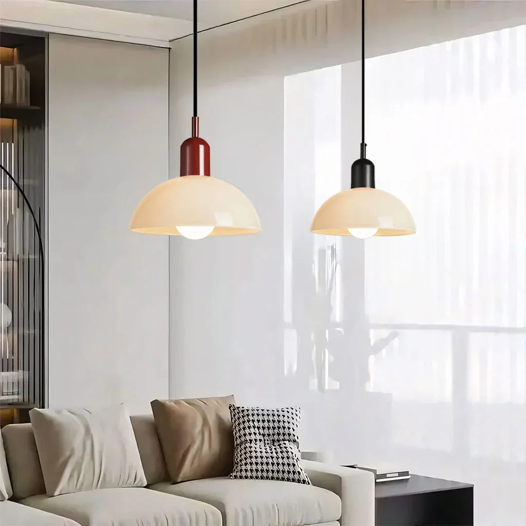 Lampe suspendue colorée Aurora - Une déclaration de mode rayonnante pour votre espace