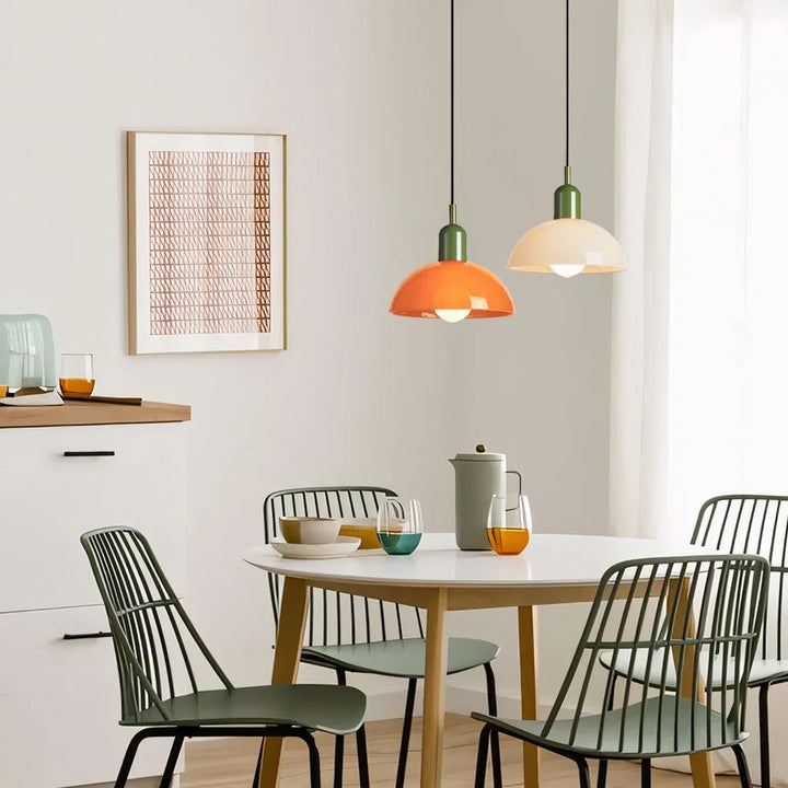 Lampe suspendue colorée Aurora - Une déclaration de mode rayonnante pour votre espace
