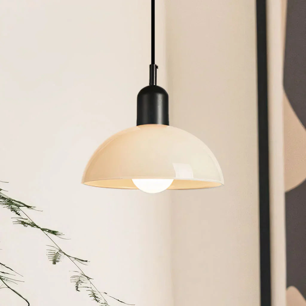 Lampe suspendue colorée Aurora - Une déclaration de mode rayonnante pour votre espace