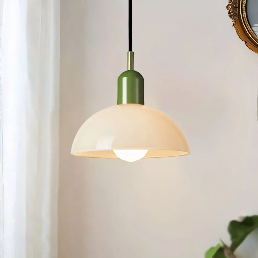 Lampe suspendue colorée Aurora - Une déclaration de mode rayonnante pour votre espace