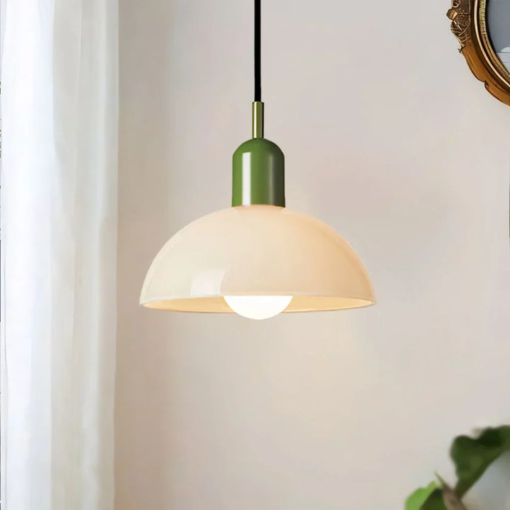 Lampe suspendue colorée Aurora - Une déclaration de mode rayonnante pour votre espace