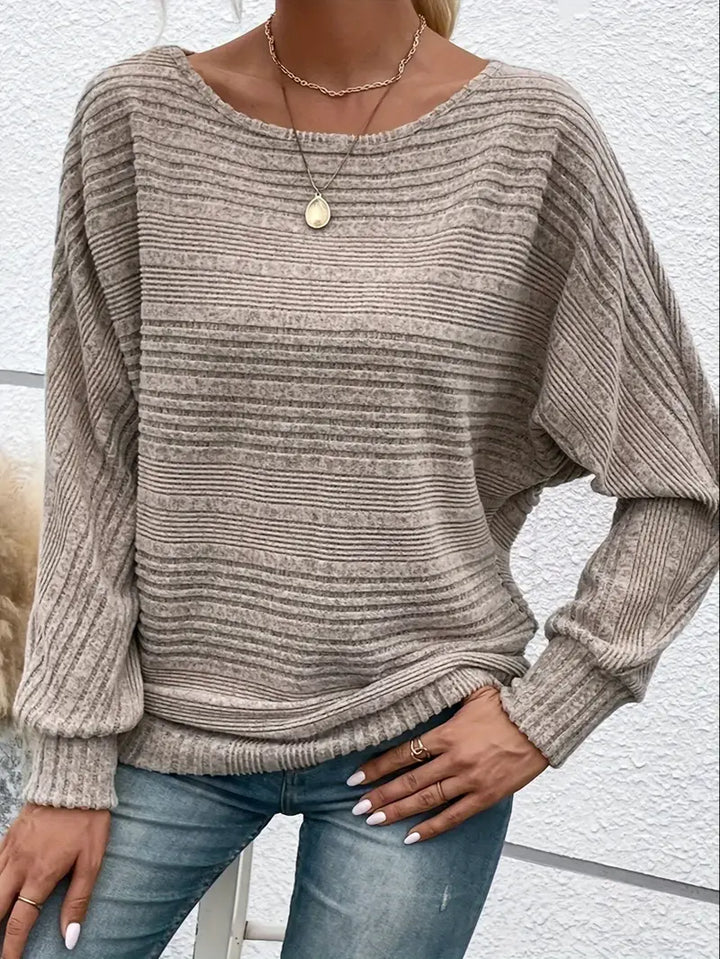 Faye - Élégant pull à col rond et manches chauve-souris à la mode