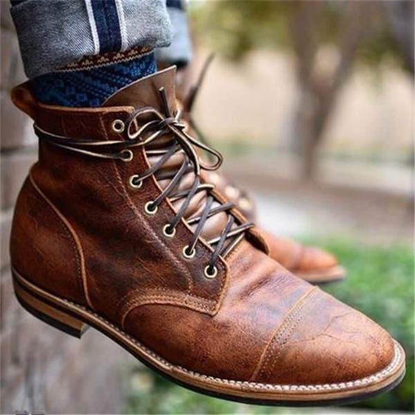 Rehaussez votre style avec nos luxueuses bottes en cuir Christian