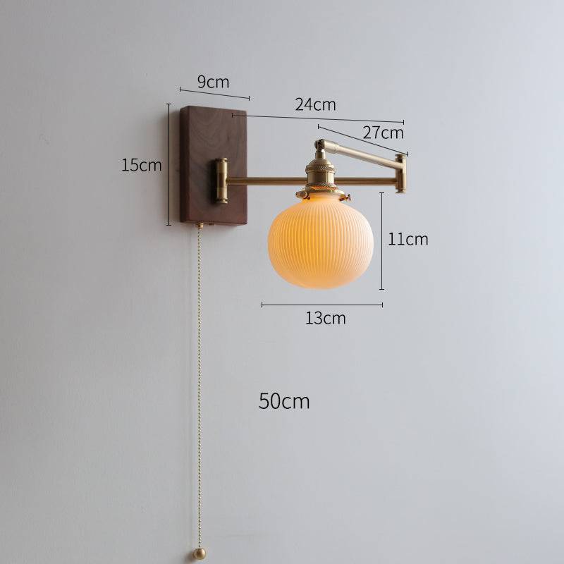 Lampe murale élégante en céramique avec de beaux accents en bois