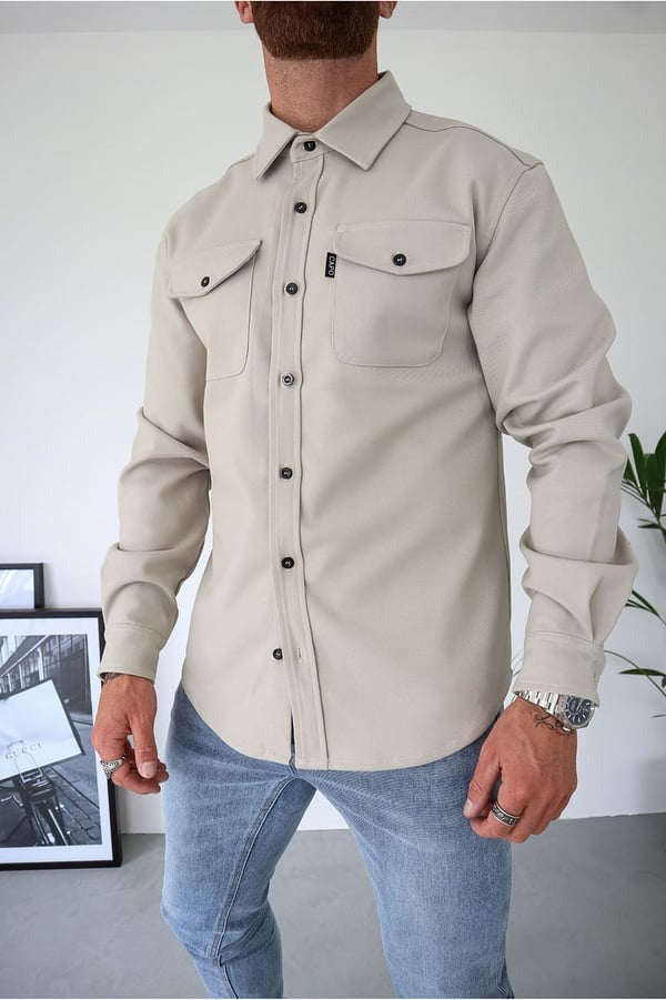 Veste chemise élégante avec boutons de Ozuna
