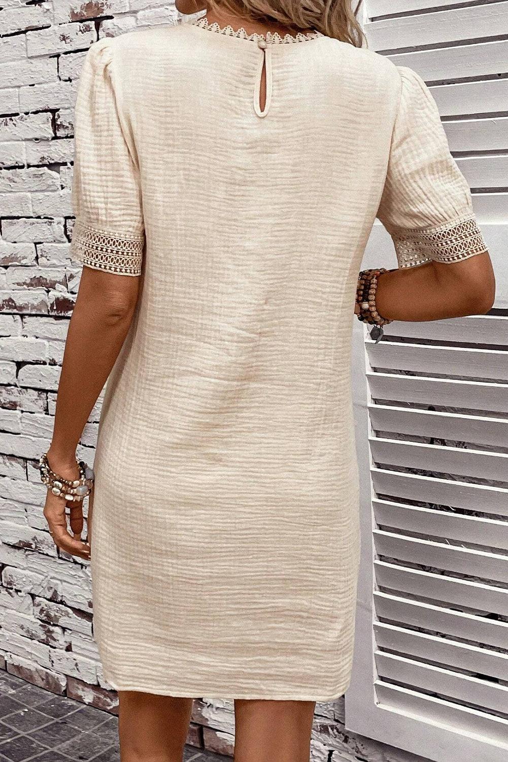 Evy | Robe chic avec manches plissées élégantes
