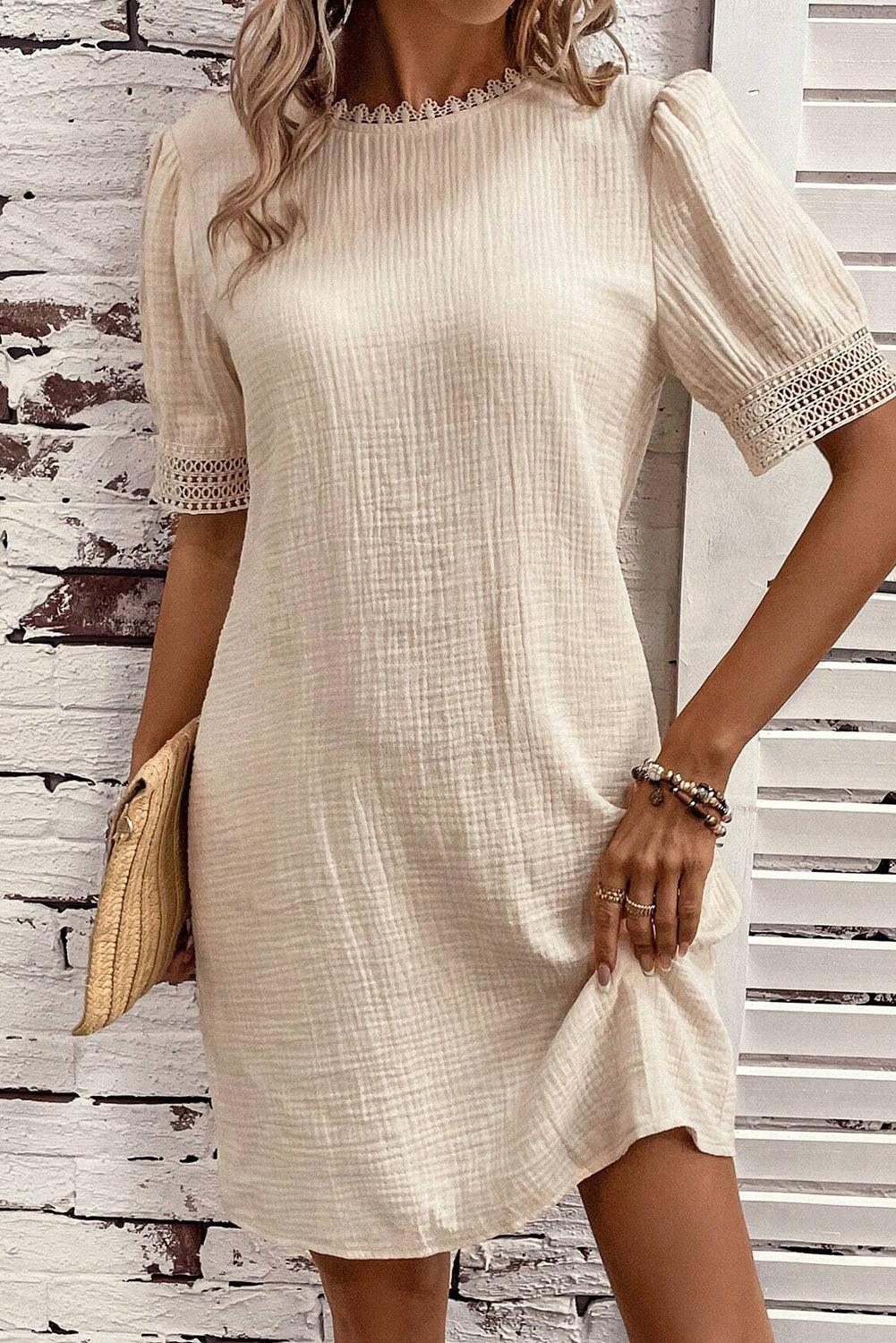 Evy | Robe chic avec manches plissées élégantes