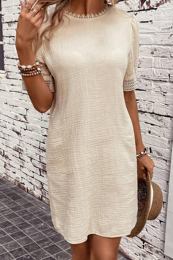 Evy | Robe chic avec manches plissées élégantes