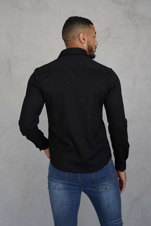 Veste chemise élégante avec boutons de Ozuna