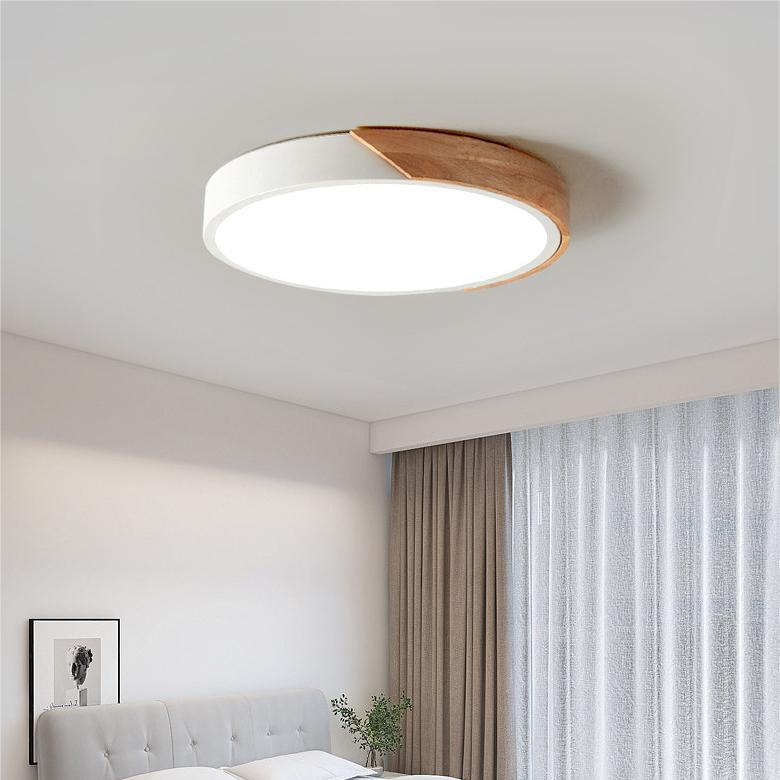 Plafonnier scandinave rond en bois au design macaron