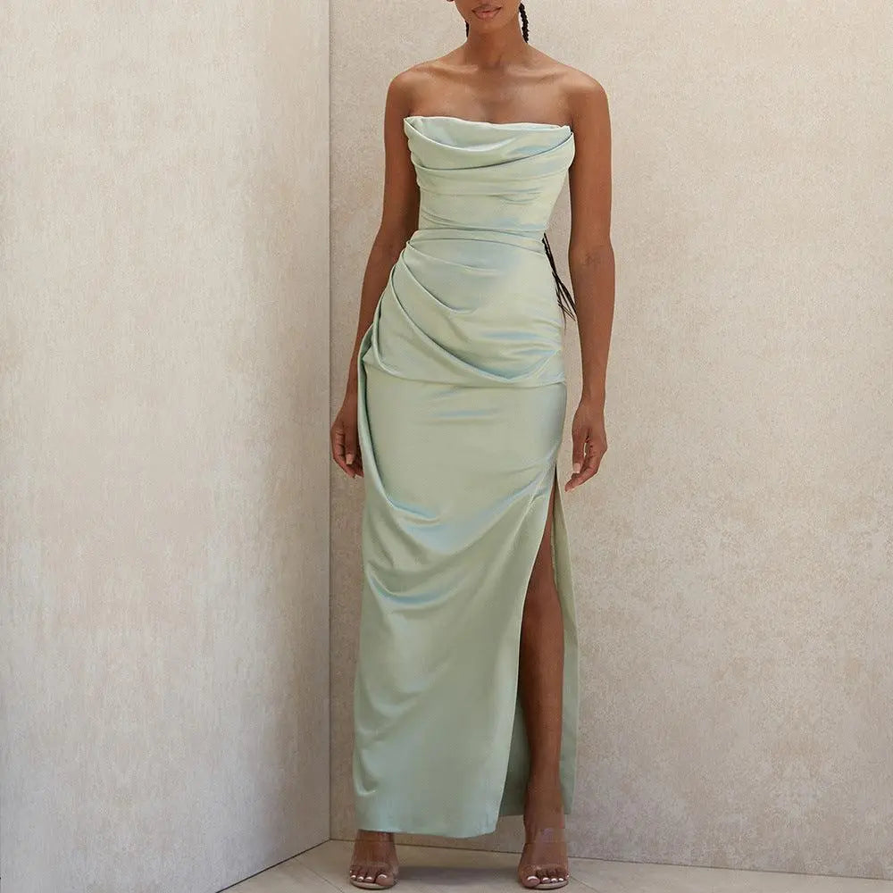 Onni | Robe longue élégante en satin sans bretelles pour un look sophistiqué