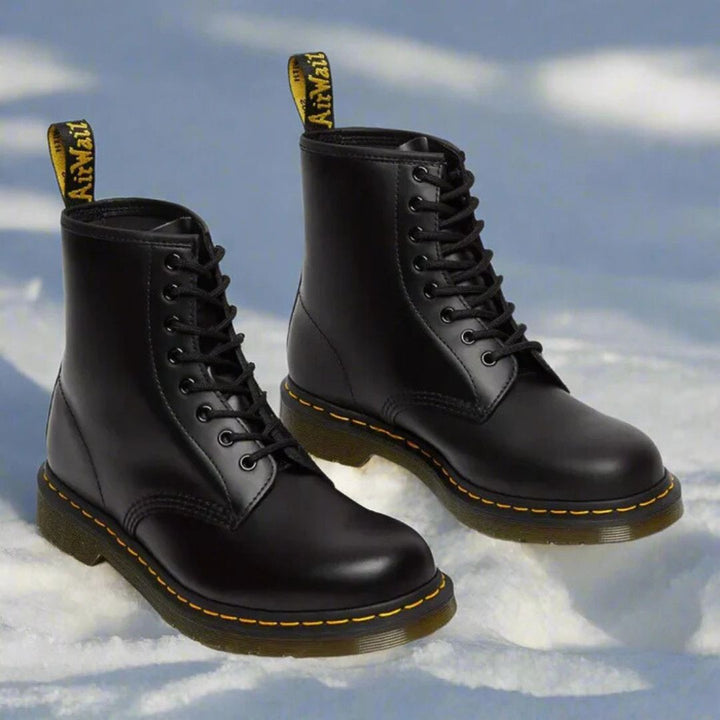 Élégance intemporelle : Sebastian Classic Leather Boots